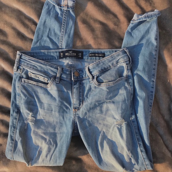 Hollister Pants - Hollister Low Rise Super Skinny Cropped Jean